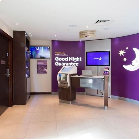 Premier Inn Honiton Exterior foto