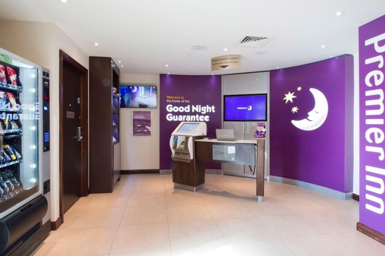 Premier Inn Honiton Exterior foto